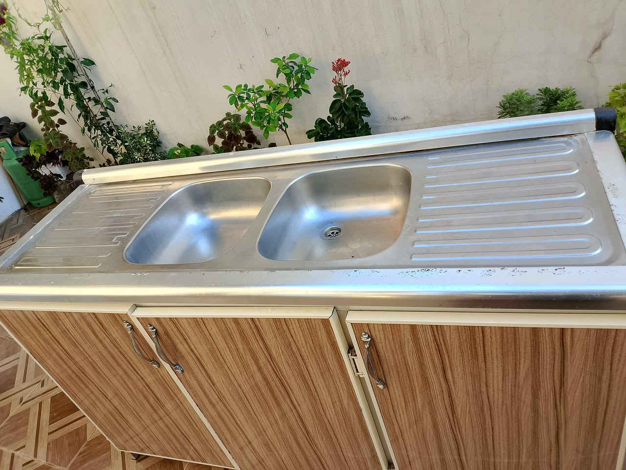 بو فروشتن بي عةيبة شوين كةلار شهيدان


**إذا كنت صاحب هذا الإعلان وتريد حذفه لأي سبب، رجاءا أرسل رسالة إلى الدعم الفني**