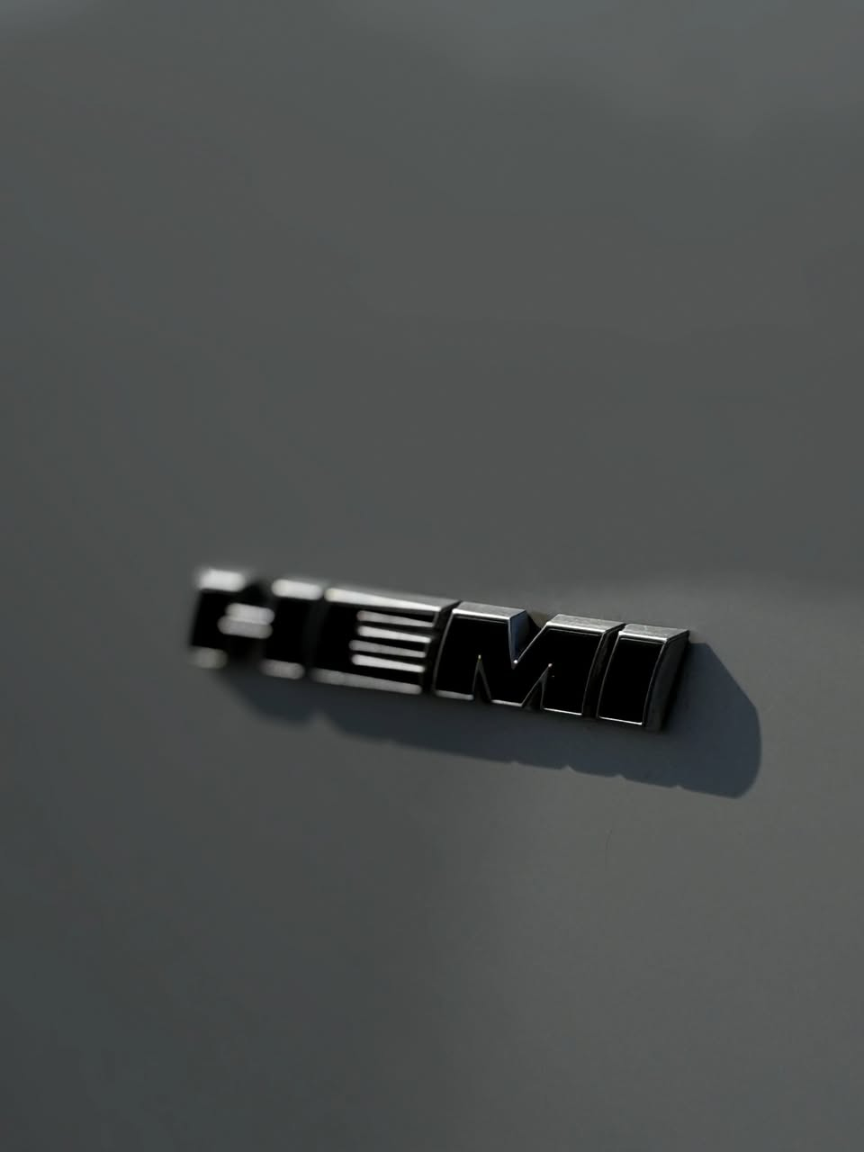 جارجر 2018 RT+
ماشيه ٥٠ حادثه بامريكه دعامه وبالعراق جامغ وباب خلفي 
سياره حلوه ونضيفه وجاهزه الحمدلله 
موصفات 
شاشه جبيره 
فتحه 
جلد 
كشنات حضن 
كشنات خزن 
فوت حكمات 
كراسي ثنينهن كهرباء 
قطعتين تبريد 
نضام سوبر تراك 
وباقي المواصفات 
سعره ١٩٥وبيه مجال مكان عامريه بغداد للإستفسار ***********
