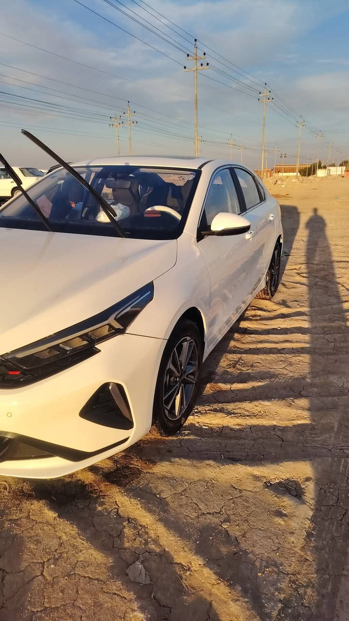 سياره K3 مديل 2025
رقم شمالي. سياره كلين فول مواصفات 
حساسات امامي وخلفي وشاشه بلاد
السياره ماشيه 24 الف بعدهي بوضع الشركه
مكاني البصره 
السعر 153 وبيه مجال حك الجيه
للستفسار اتصال ع الرقم ***********
