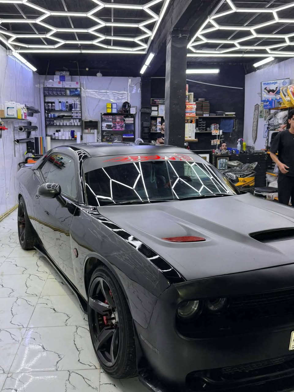 جالنجر Sxt فول 2015
فتحة (السعر 125)وبيها مجال 
كشنات جلد ستيرن كهرباء وكشنات
مري تسخين 
سبورت
دبات صوت 
مكينة وكير مكفولات
تبريد
صدر 
هزة جديدة 
ارقام جدد
صبغ 3 قطع جاملغ مبدل وواحد صبغ
لايت زنون
صدر جديد
دواخل بيها كلشي موضحلك 
***********
باسمي رقم بغداد 
مكاني شارع فلسطين
