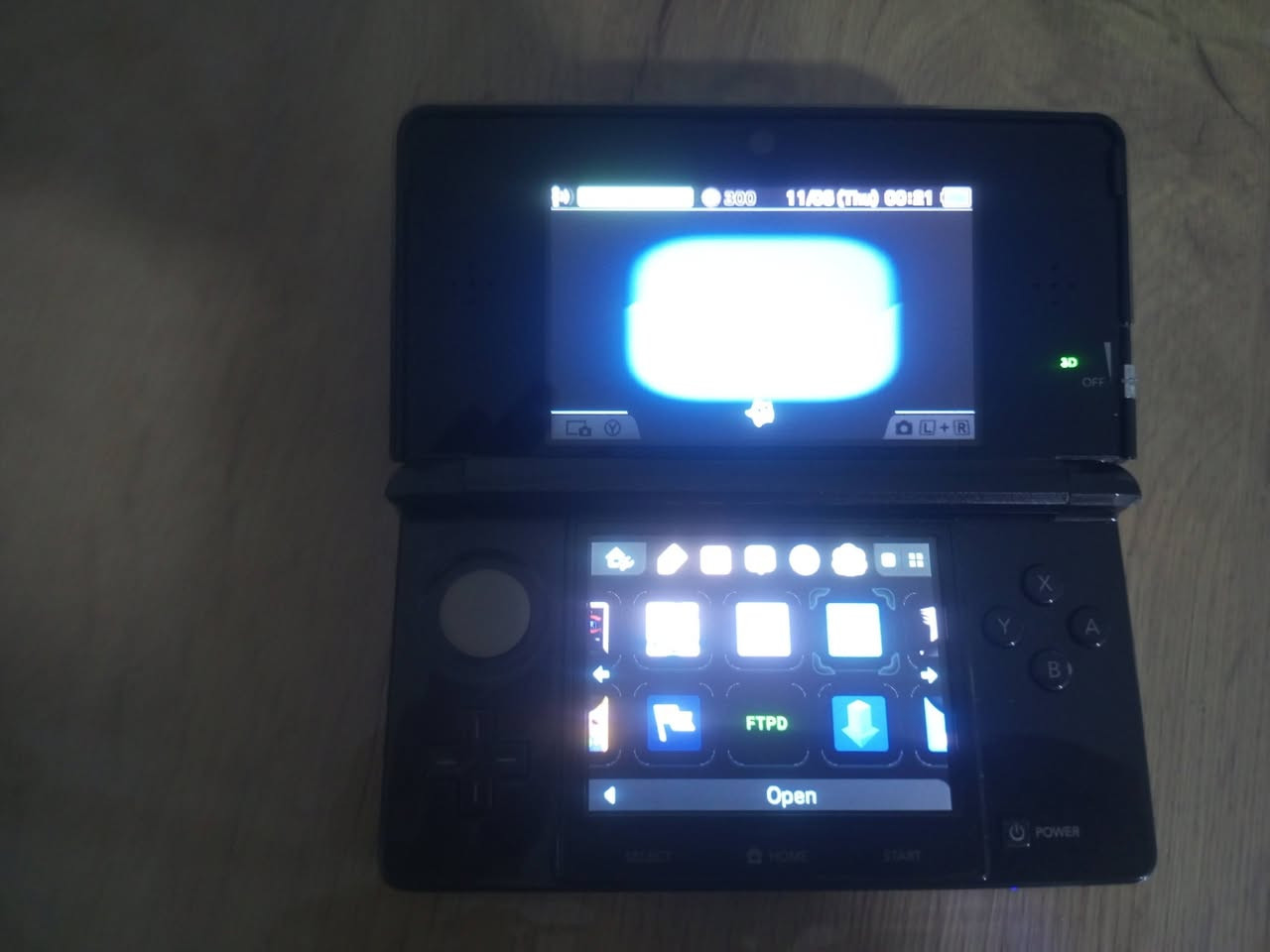 السلام عليكم
3ds مهكر نظيف عدا طخة بسيطة بالظهر موضحة بالفديو
السعر 150 الف


**إذا كنت صاحب هذا الإعلان وتريد حذفه لأي سبب، رجاءا أرسل رسالة إلى الدعم الفني**