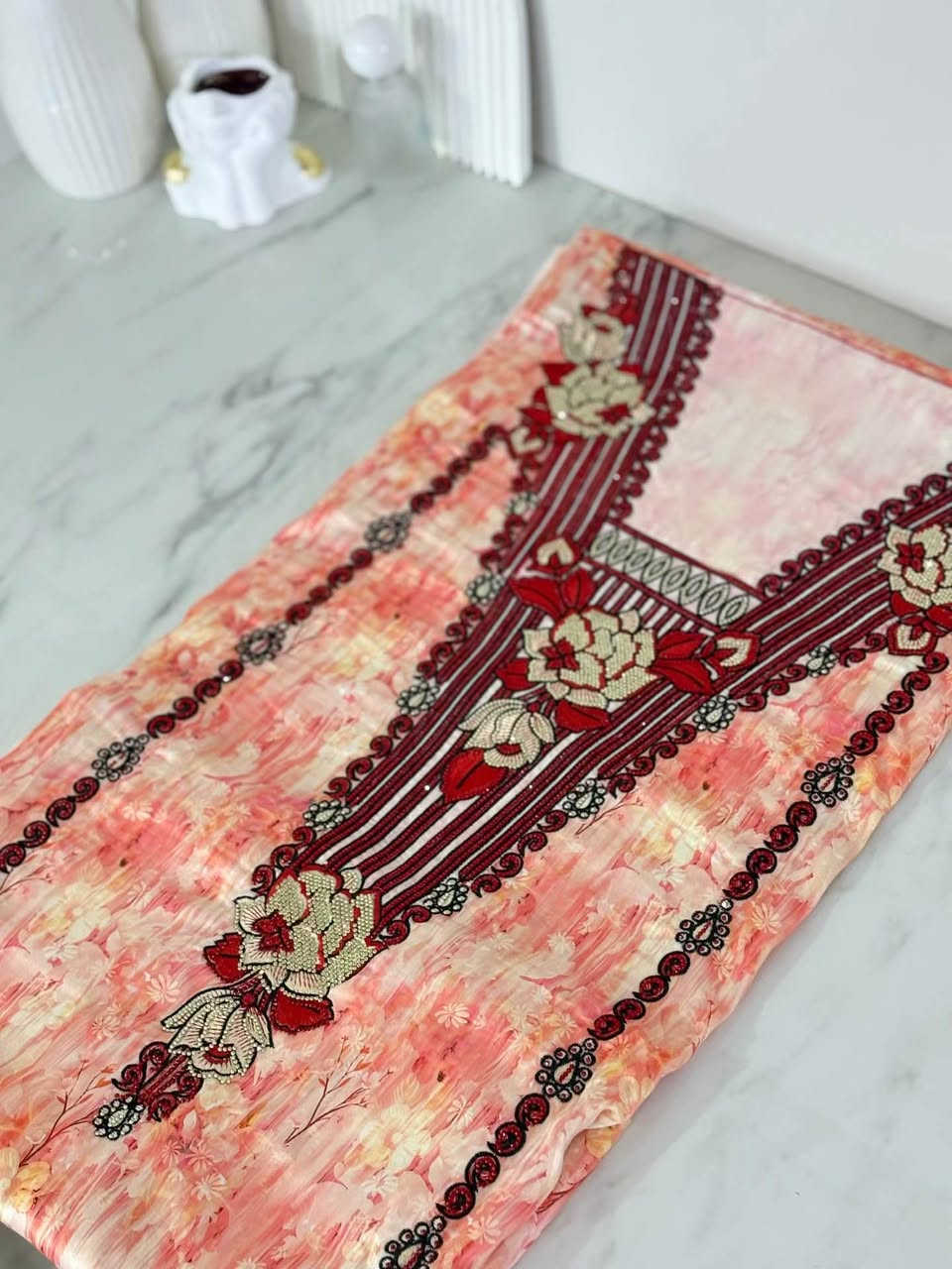 مخور حرير إيطالي VIP ✨
فول تطريز 🧵 فول لمعه ✨
توصيل جميع محافظات العراق 🇮🇶 بغداد, العراق


**إذا كنت صاحب هذا الإعلان وتريد حذفه لأي سبب، رجاءا أرسل رسالة إلى الدعم الفني**