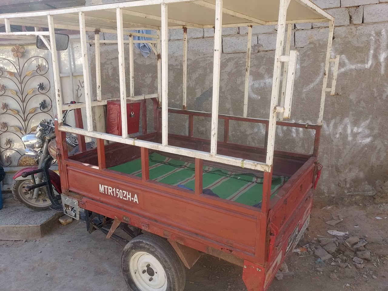 للبيع رقم اسود بدون راعي موديل 2008جاهزه مكينه اكسل خير من الله شاصي مكفول ستوته كلش حلوه مكاني نجف شارع المطار  رقمي  *********** ترهم مراوس
