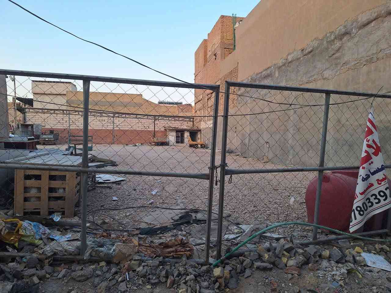 السلام عليكم ورحمة الله وبركاتة
عقار تجاري خلف شارع الهاتف المساحه 273 متر
بيع أو أيجار أو أستثمار
يصلح مخازن أو كراج سيارات
للأستفسار الأتصال على الرقم
***********
