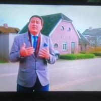 بلازمة • ٣٢ بوصة • ستلايت داخلي