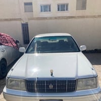 كراون • مكينة في في تي • ابيض