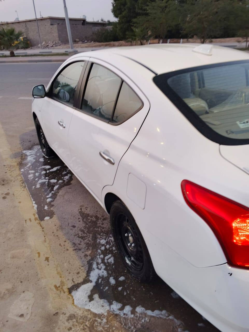 سلام وعليكم نيسان سني موديل 24 ماشيه 22 الف سياره هندي أبو البليته بيهه صدعه بجنطه السعر 126 وبيهه مجال  ***********
