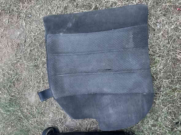 لام عليكم عندي كشنات خلفيه مال ٥٠٠ بدي قديم اليحتاجهن بخدمته وعندي دركه اربع دكم وحواجب فوك المازدات وكم غراض بعد ممصورهن وبطاين نيلي ***********
