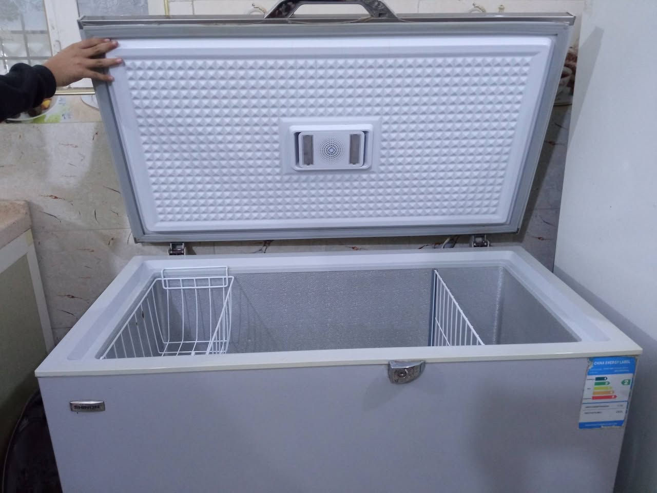 السلام عليكم مجمده للبيع نظيفه حي نظيفه شغاله 250 وبيها مجال مكاني نعمانيه حي الحسين قرب موسى المختار ***********
