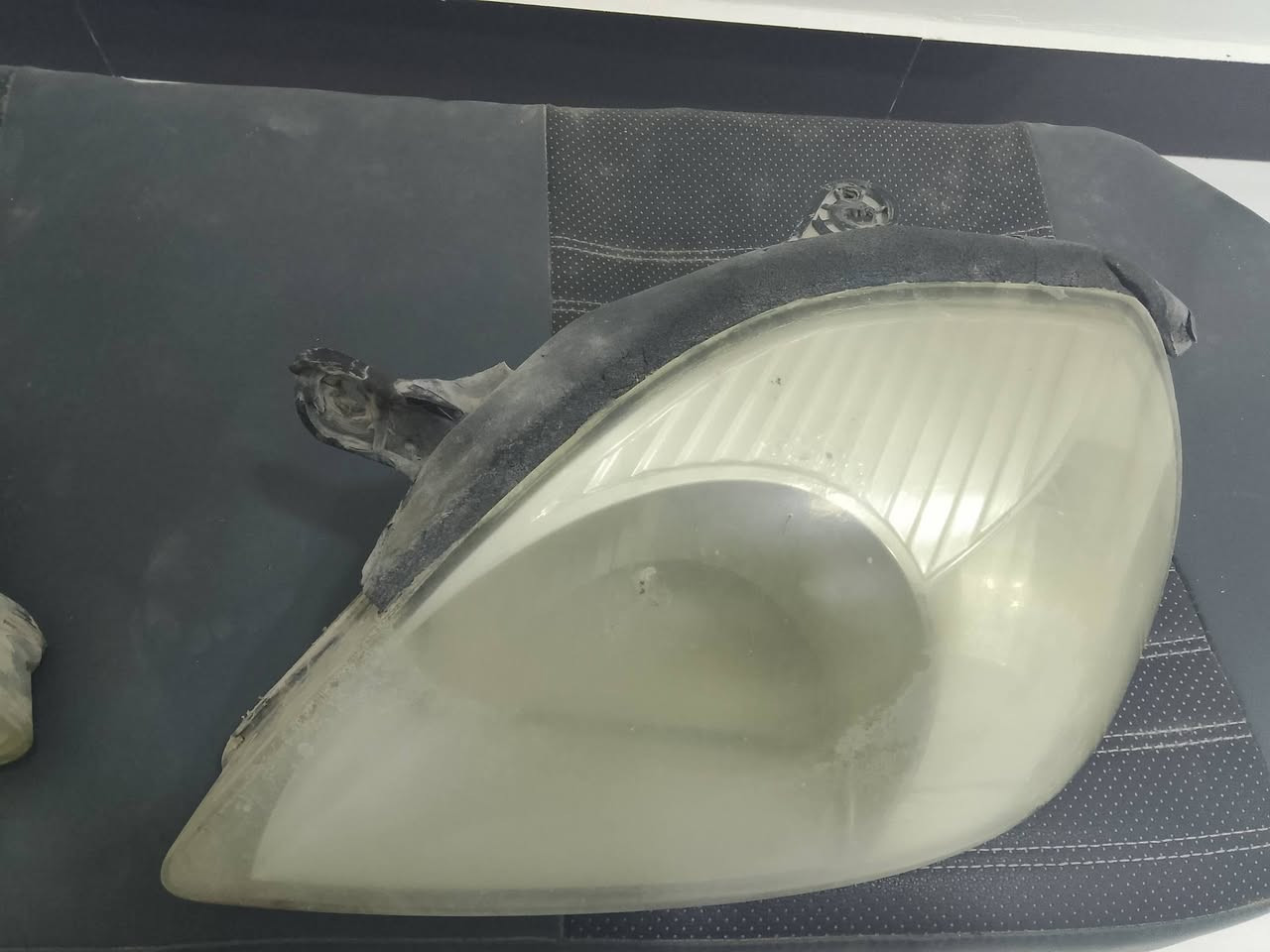 سلام عليكم لايتات كيا ريو للبيع 2005 مابيهن كسر يرادلهن جلي سعر 35الف مع التوصيل


**إذا كنت صاحب هذا الإعلان وتريد حذفه لأي سبب، رجاءا أرسل رسالة إلى الدعم الفني**