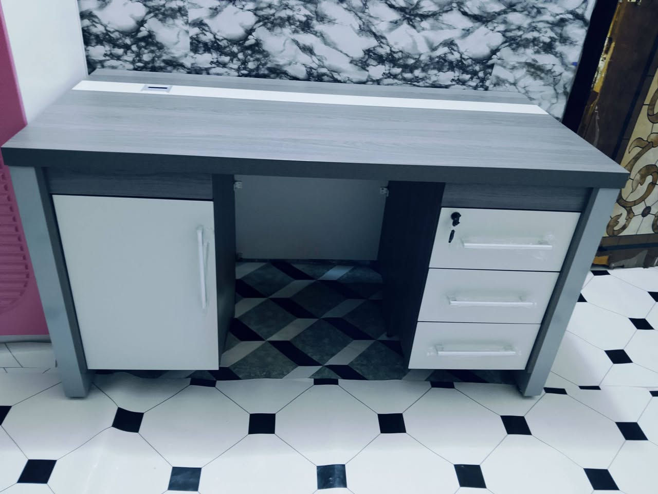 ميز دراسه او ميز مكتب هستوني ماخذه جديد شخط مابي مكاني كربلاء حي العسكري الحر السعر خاص


**إذا كنت صاحب هذا الإعلان وتريد حذفه لأي سبب، رجاءا أرسل رسالة إلى الدعم الفني**