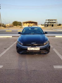 رفورتي ٢٠٢٣ ماشيه ٣٢ ألف سيارة استخدام قليل رقم بغداد معوقين راعيها شا...