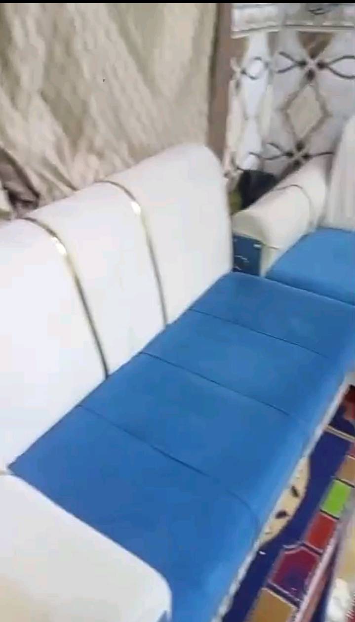 تخم ديواني 15 مقعد 325 وبي مجال مكان بغداد مشتل شارع المطبك 