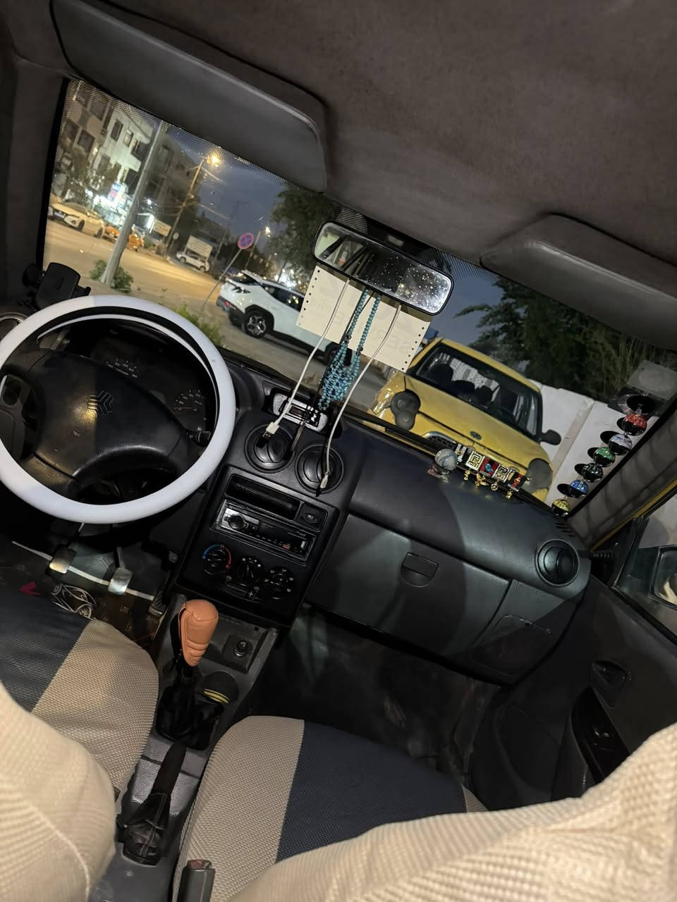 السلام عليكم رمضان كريم سايبه موديل 12 كير مكينه مكفولات جدد شواصي انضاف تبريد ثلج تدفه شغاله تخم تاير جديد صدر امامي خلفي جديد مشط بور جدد كهربائي من الطول اطول شغاله داخل حلو هيه غرمات صفر باتري جديد السياره جاهزه من كلشي وحلوه كدامك السعر 24 وبي مجال مكاني اعضميه ***********
