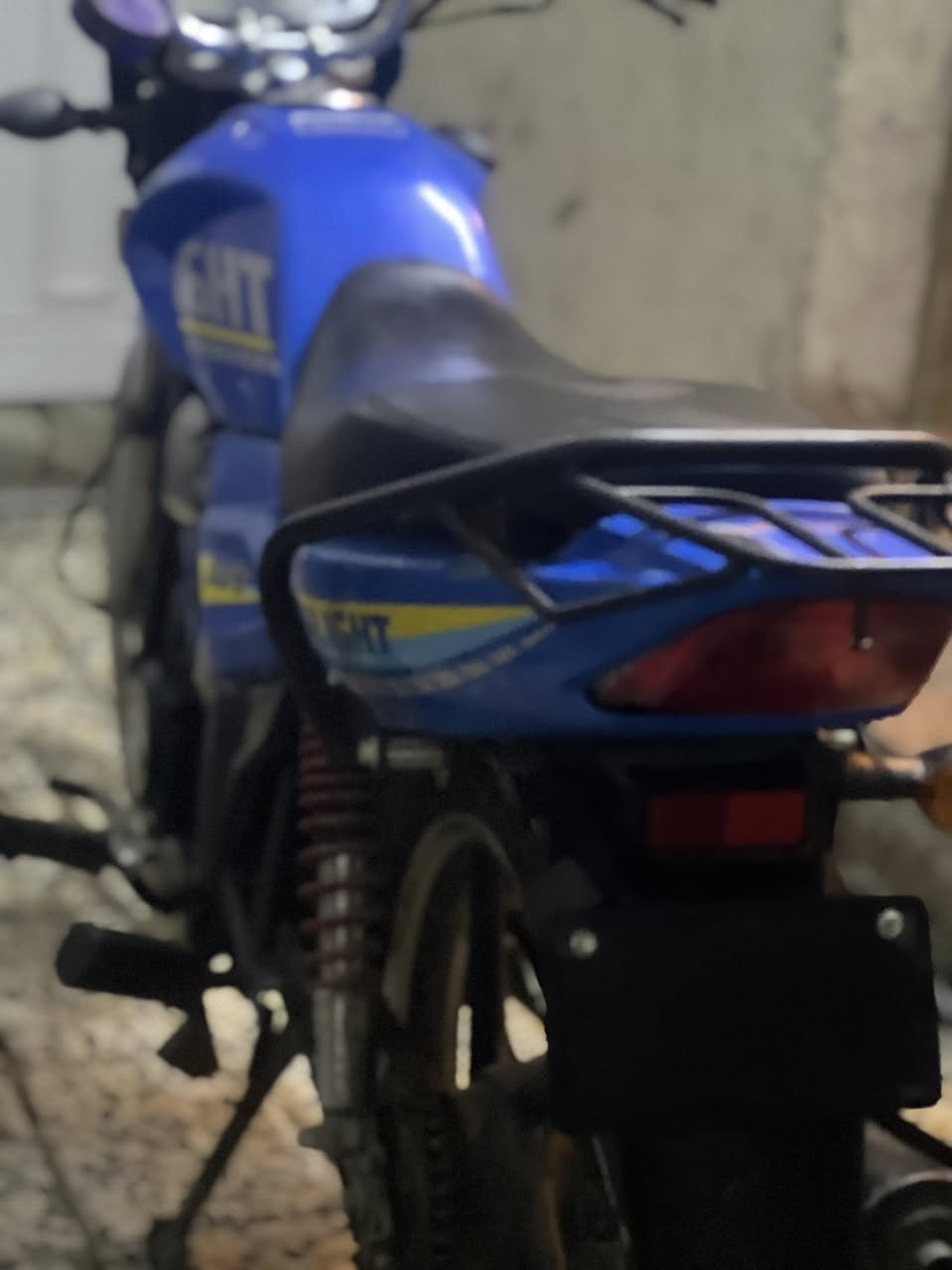 دراجة دايوان بلايت للبيع فقط بدون رقم اوراق موجودة كفالة دولة وعشائر محرك ١٢٥ كير ٤ نمر ماشية 10’000 شركة بعدهي شهرين ماشية فقط الدراجة مكفولة من كلشي من حادث من كلبة من مكينة مكفولة كفالة عامة اقتصادية كلش وكلش مفيدة مال دلفري جاهزة كبل تشغل وتطلع مكان بغداد الحرية السعر 750 وبيهة مجال رقم ***********
