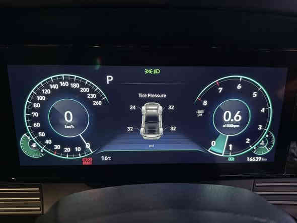 ازيرا غاز كفالة رقم واسط ماشية 17 الف 
فول موصفات ما عدى الفتحه 

السعر 220 

***********
