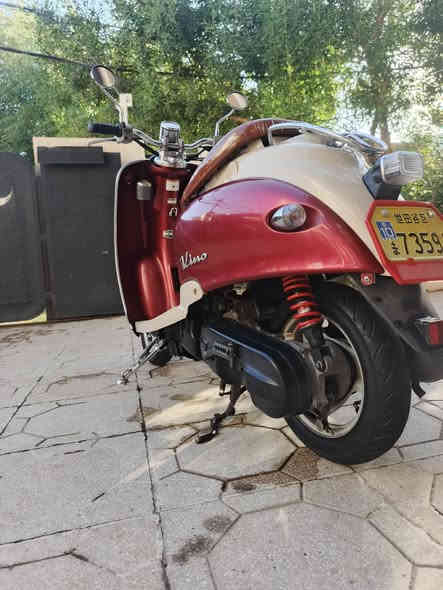 سلام عليكم دراجة كلاسك ياباني فحل قفل أكسل الدراجة بيها سويجات ٢ ماشية 30٫000km دراجة رمبة كامل اي نقص مابيها خير من الله بس بيها جراد بالكفر مالها خفيف سعرها 600 الف الموشراي لا يتصل ولا يسولف الدراجة مال جناية مكاني بغداد الأعضمية رقم الهاتف *********** متواجد ع رصيد فقط .
