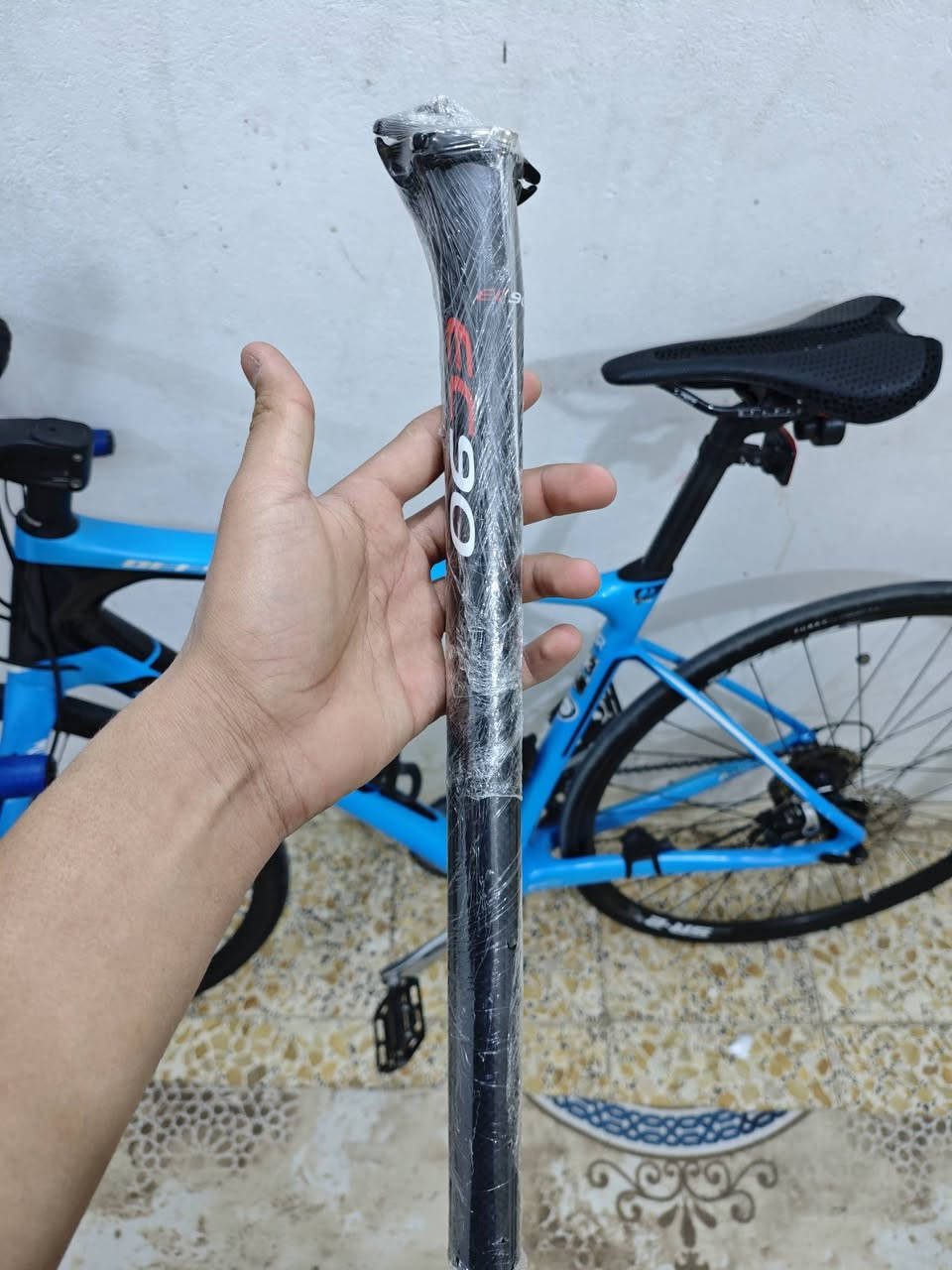 سلام عليكم
متوفر بوري سرج كاربون 

سعر القطعه، 15

تفاصيل خاص 

متوفر توصيل جميع المحافظات 5
***********
