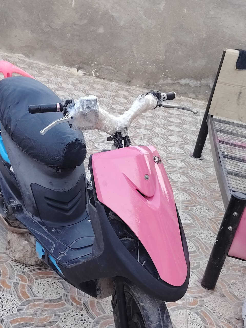 سلام عليكم دراجه ماكس حربي للبيع ٤٩ مزوده تزويدات خارجيه نكره سلف شلعه ومعدل كلش قويه سعر ٣٠٠ رقمي*********** مكان عفك خاص مخلق🚫
