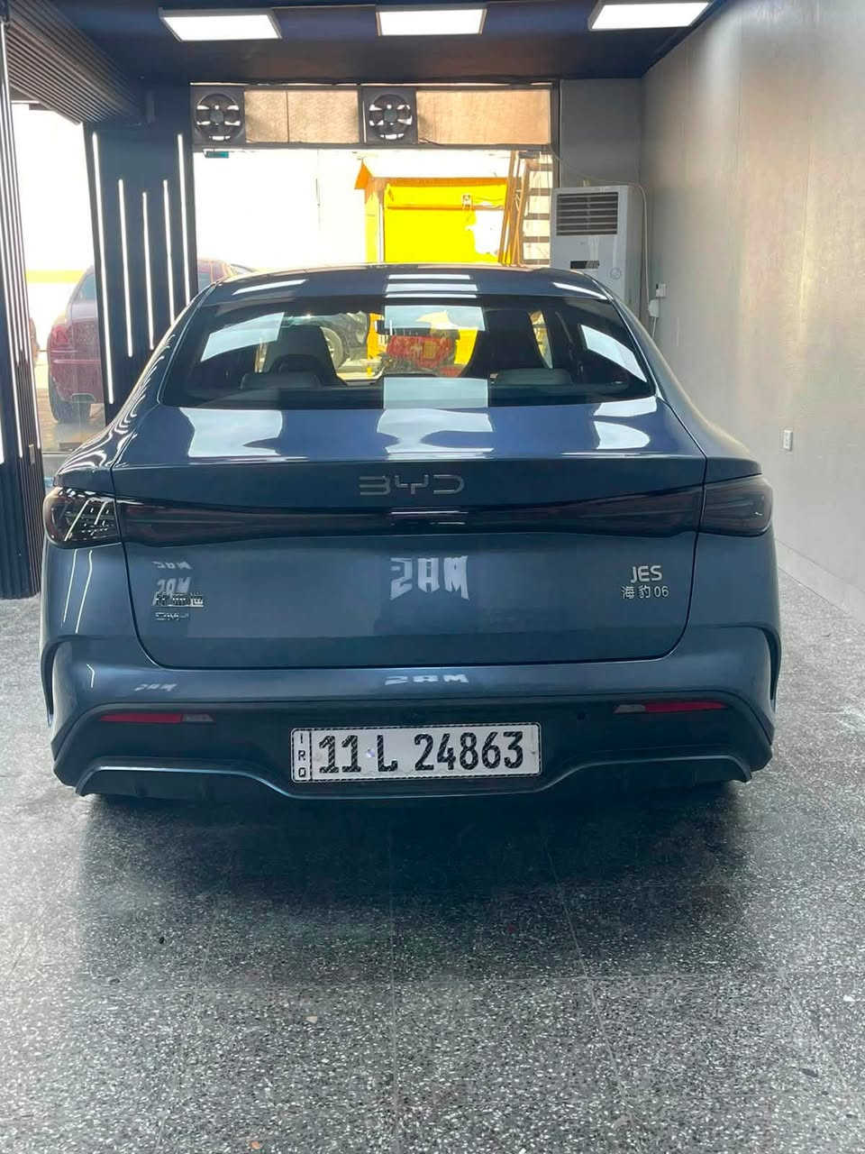 السلام عليكم 2025 BYD
SL6
لون مميز بلوبري 
ويل 17 
4 كامرات 
سياره ماشيه 11 
اي نقس مابيه 
عنوان بغداد حي القاهره 
للاستفسار ***********
