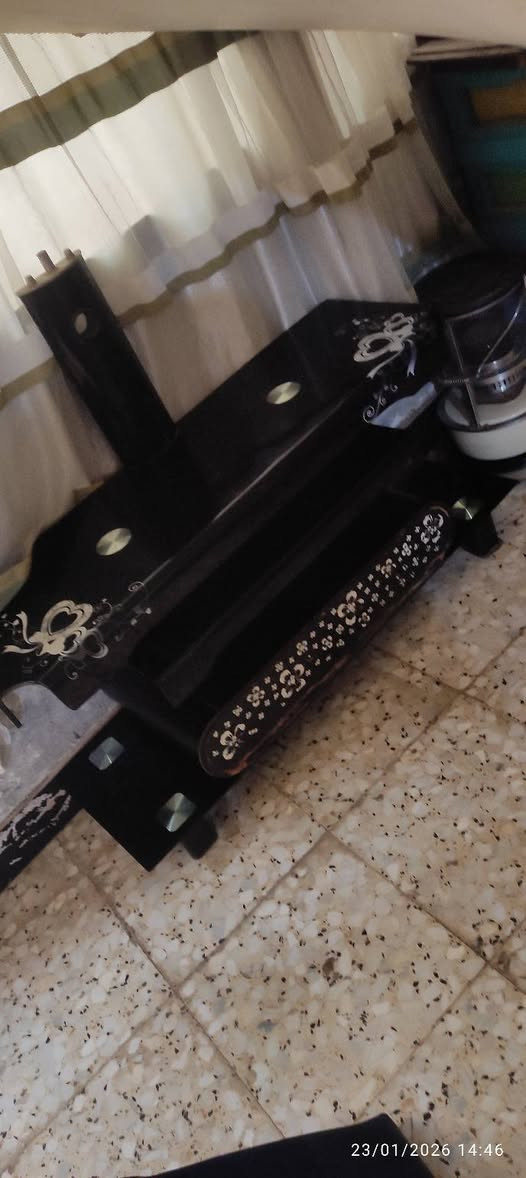 السلام عليكم عندي غراض بيت نظيفات باب تركي ما مستعمل جديد 
ميز طعام نظيف 6 كراسي 3 جدد و3 مكسرات وميوزه بلازمة اثنين للبيع قيم وأخذ 
مكاني حلة حي الرضا 
***********
