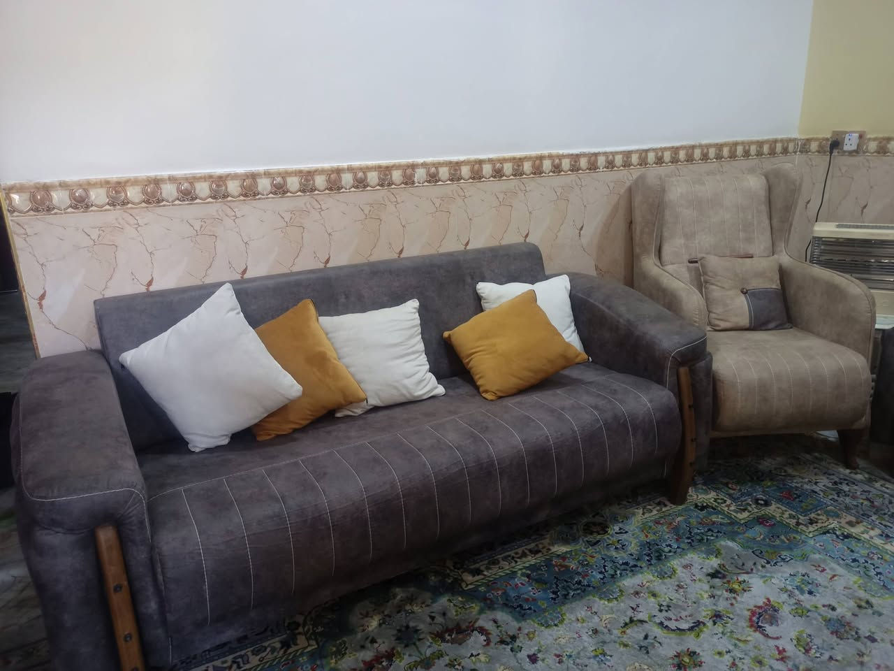 السلام عليكم
غراض بيت للبيع...
1 )غرفة نوم تركية مستعمله شهر فقط نظيفه جداً مع دوشك سرير سعرهه(800الف)
2) تخم حطاطه نظيف جداا مستخدم قليل السعر (900الف)
3)كنتور تركي بابين نظيف السعر (125الف)
4)چربايه حديد نفر واحد نظيف جداً عدد 2السعر (150)
5)ميز طعام اصلي مع 4كراسي مستخدم ايام فقط سعر (200الف)
6)ثلاجه شركة نوال نظيفه جداً سعرهه (275الف)
7) مجمده نظيفه سعرهه (125الف)
8)سبالت عدد 2 واحد طن السعر (300الف)
(الأسعار بيهه مجال بسيط)
الشراي يتصل أو يراسل وحيا الله 
***********
