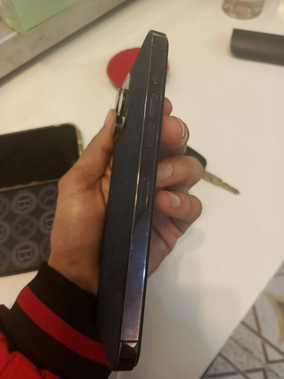 14 بروماكس مبدل شاشه وكاله وضهر مفطور ذاكره 256 بطاريه 81 بسعر مناسب ب550الف للاتصال ***********
