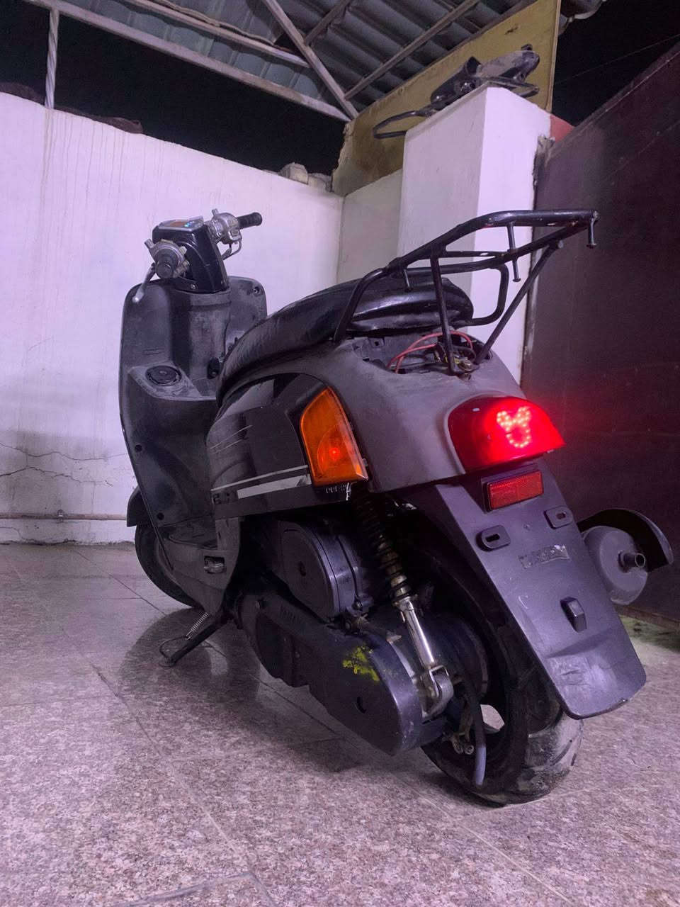 دراجه ماكس بوليس نوزل خطين ياباني
شلعه معدل خير من الله مكينه ما مفتوحه كهربائيات اشاير كله شغاله لا تبخير لا تنقيص بس كفراته شويه تعبانه السعر ٥٥٠ الف وبي مجال للشراي مكاني بغداد البياع ***********
