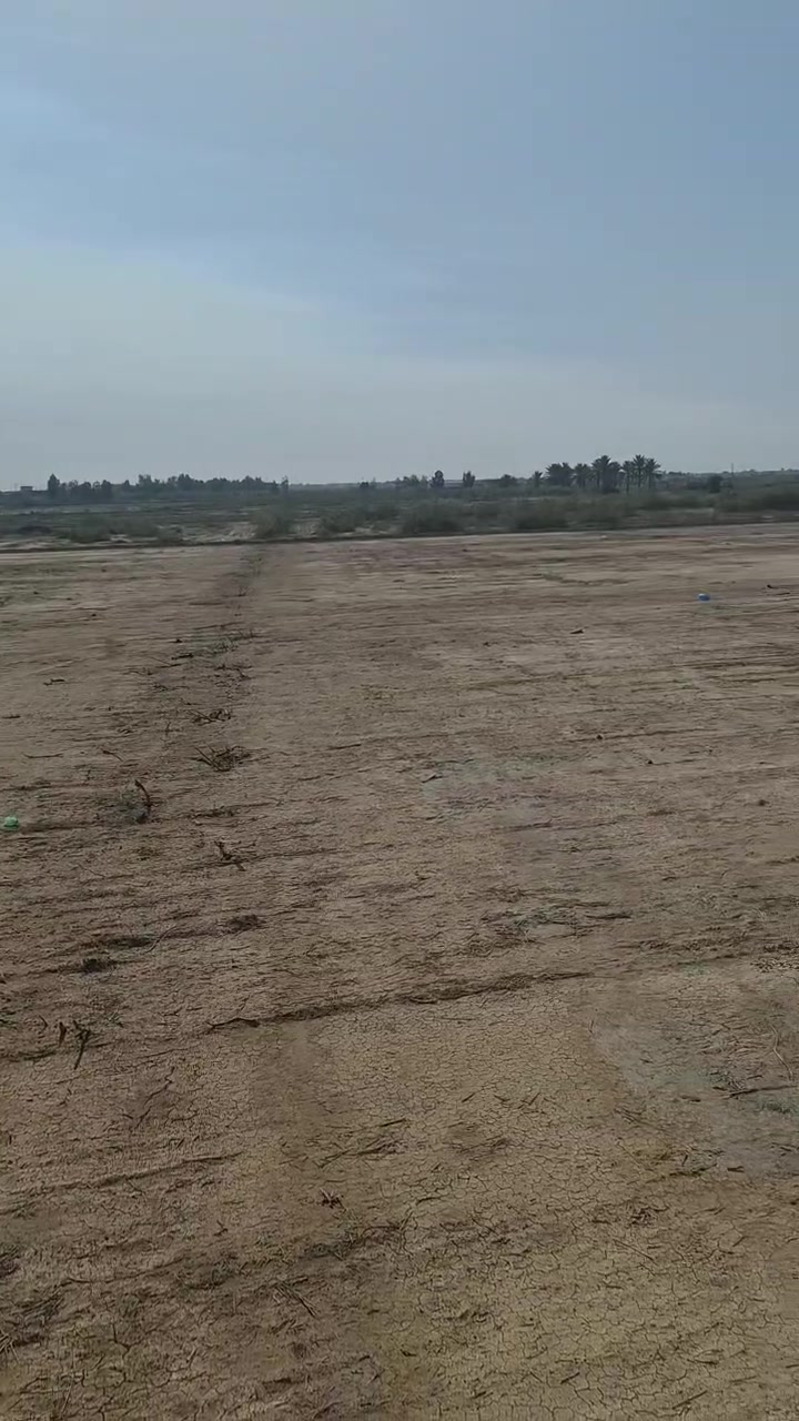 سلام عليكم  البيع كاع دوانم طابو سند ٢٥ علاء طريق  قريت عطلة بصف التوزيع الجديد تبعد عن التوزيع ٨٠ متر اتريد 
من دونم فما فوق  تبعد عن شارع قريت عطلة  ٢٥٠متر  
التصال /***********٠/***********
