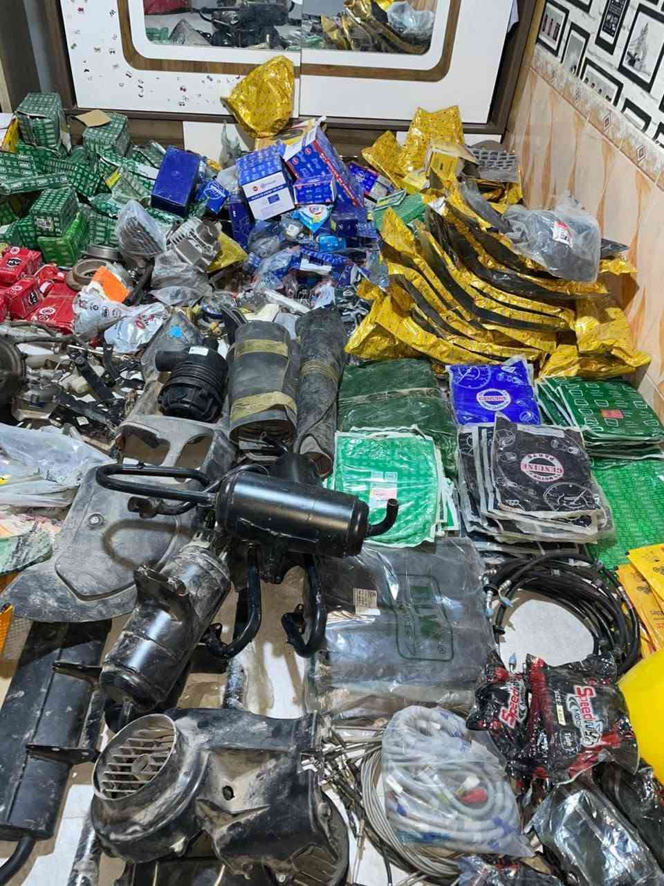 مواد احطياطيه مال تكاتك
تصفيه محل ابيع أقل من سعر الجمله 
للاستفسار على الواتس ***********
على الشريحة ***********

