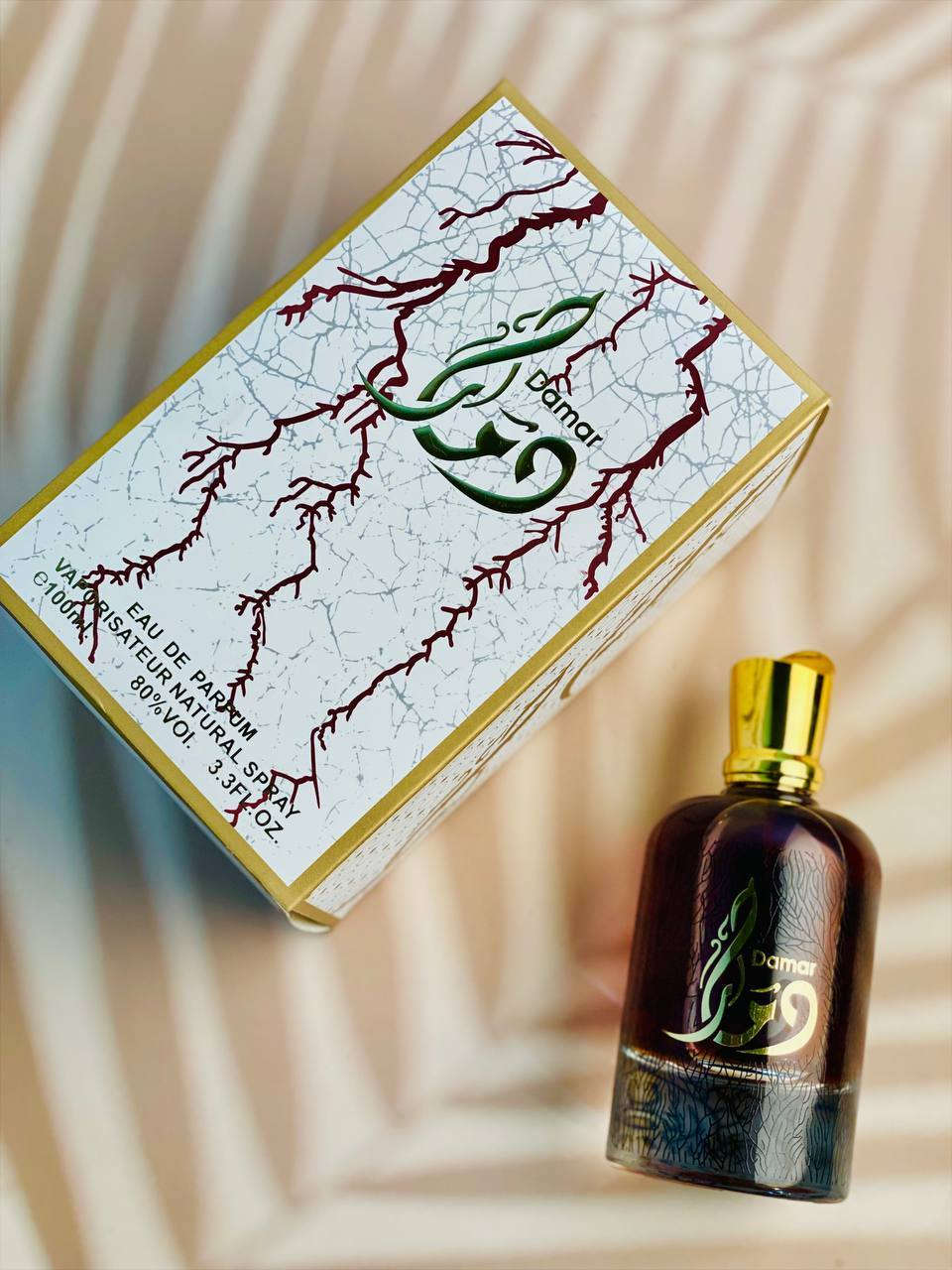 ✨ عطر دمار… فخامة تُشعرك بالقوة من أول رشة 🔥🤎

🌿 مكونات العطر:

🔸 مقدمة العطر:
اللوز 🌰، القهوة ☕، البرغموت 🍋، الليمون 🍋

🔸 قلب العطر:
الياسمين سامباك 🌼، زهر البرتقال 🍊، السوسن 🌸، الورد البلغاري 🌹

🔸 قاعدة العطر:
فول التونكا 🌿، الكاكاو 🍫، الفانيليا 🍦، البرالين 🍯، خشب الصندل 🪵، المسك 🤍، خشب الكشمير 🌳، العنبر ✨، القرفة 🤎، الباتشولي 🌱، خشب الأرز 🌲

🔥 عطر شرقي خشبي فاخر… مزيجه دمار بكل معنى الكلمة!
💥 ثبات وفوحان يخليك محط أنظار وين ما تروح 💯
المنشأ الإمارات 🇦🇪 

🚘يوجد خدمة توصيل لجميع محافظات العراق ٤ الاف🚘


**إذا كنت صاحب هذا الإعلان وتريد حذفه لأي سبب، رجاءا أرسل رسالة إلى الدعم الفني**