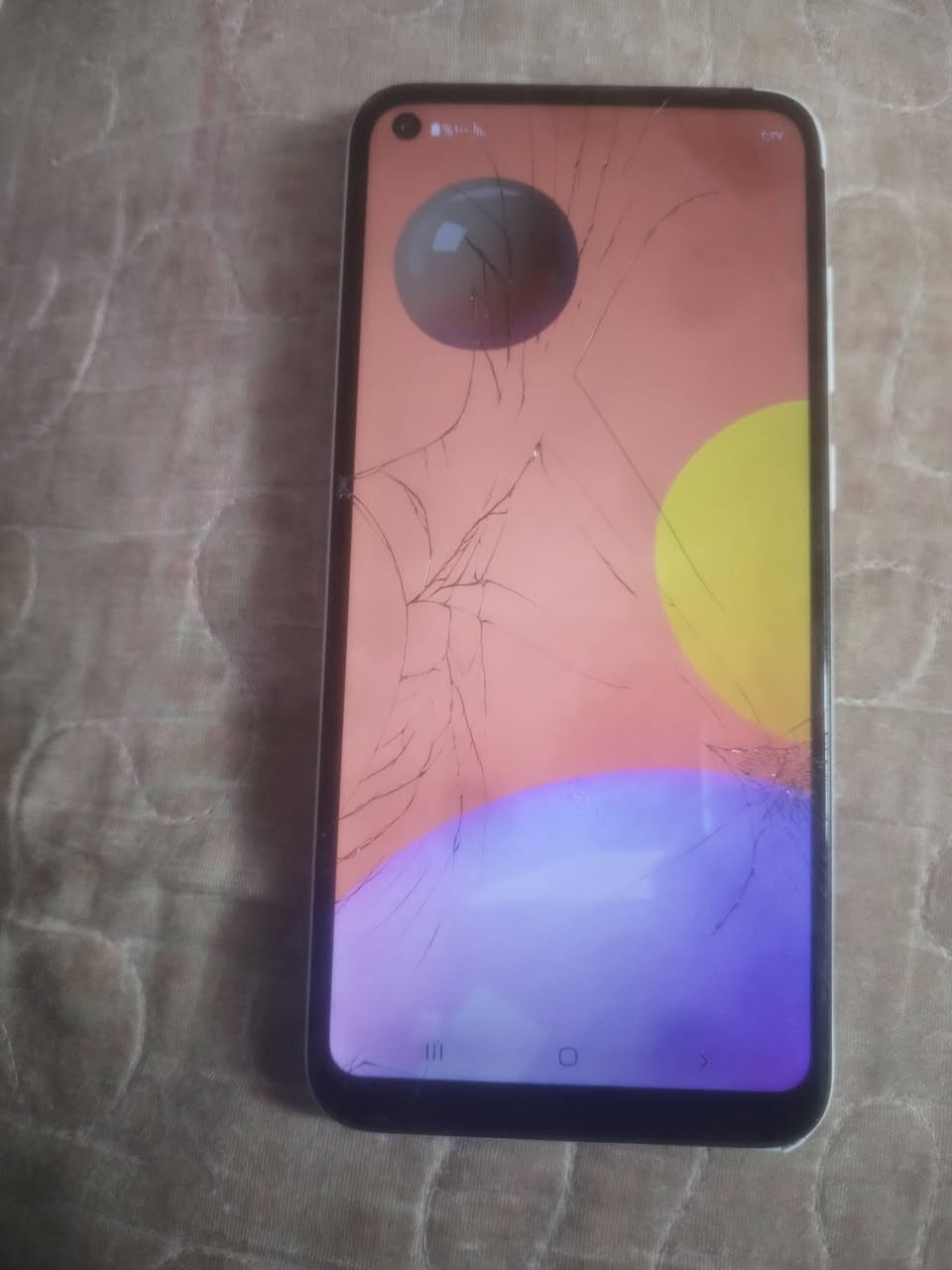 السلام عليكم جهاز Galaxy A11 للبيع جهاز ما مفتوح ابد بس شاشته وكع من عندي وتكسرت ومابيها اي شي لا خطوط ولا ماثره ع لمس جهاز كله شغال السعر 50 وبي مجال للستفسار *********** كوت حي جهاد
