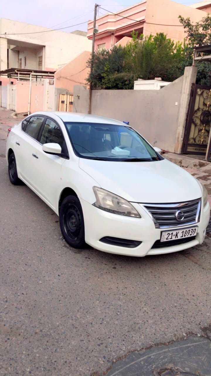 نيسان سنترا 2015 خليجي ابيض صدفي السياره باسمي شرط تحويل فقط باب خلف سكن بيها شويه بارد دفتر بانزين بيها محرك 16 
السعر 120 بيها مجال 
للاستفسار اتصل ***********
