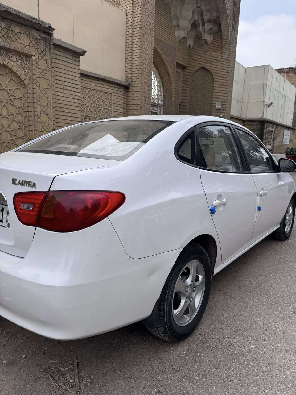 السلام عليكم للبيع اللنترا 2011 بـ اسمي رقم بغداد الرقم الجديد وبيها السونار مالتها المكان بغداد للاستفسار ***********
