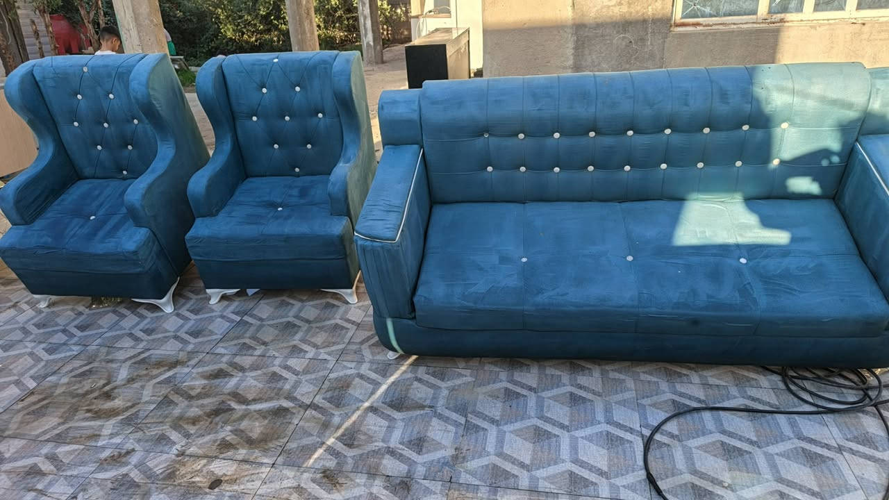 للبيع اثاث مستعجل على بيعتة اي استفسار اتصل ***********
