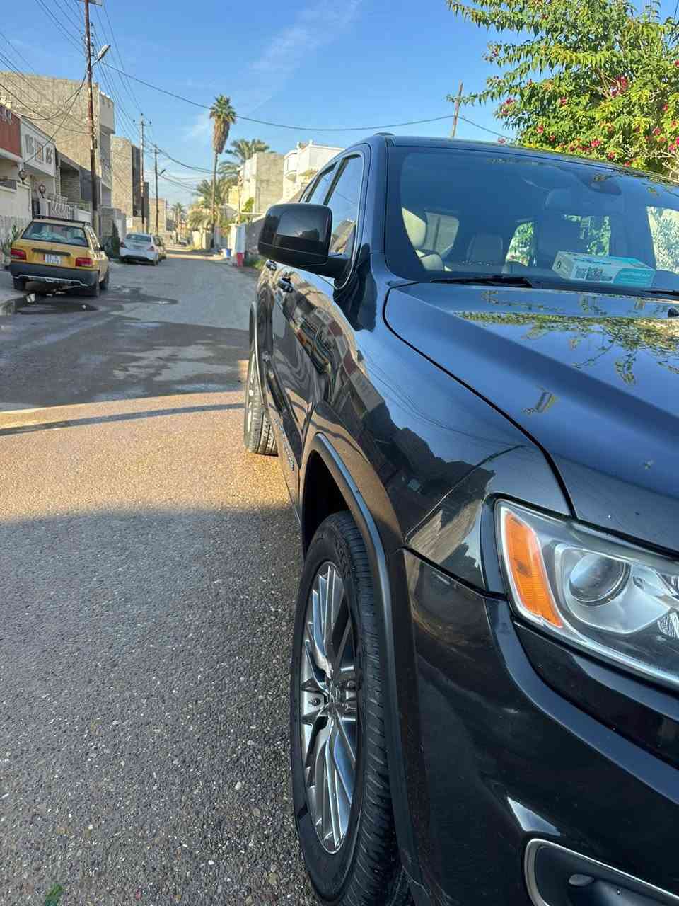 السلام عليكم جيب لاريدو 2016 رقم سليمانيه الجديد السياره جاهزه من كل النواحي والسونار مرفق مع الصور مكان السياره بغداد للاستفسار الاتصال على صاحب السياره  السعر 190

‭0770 515 7374‬
