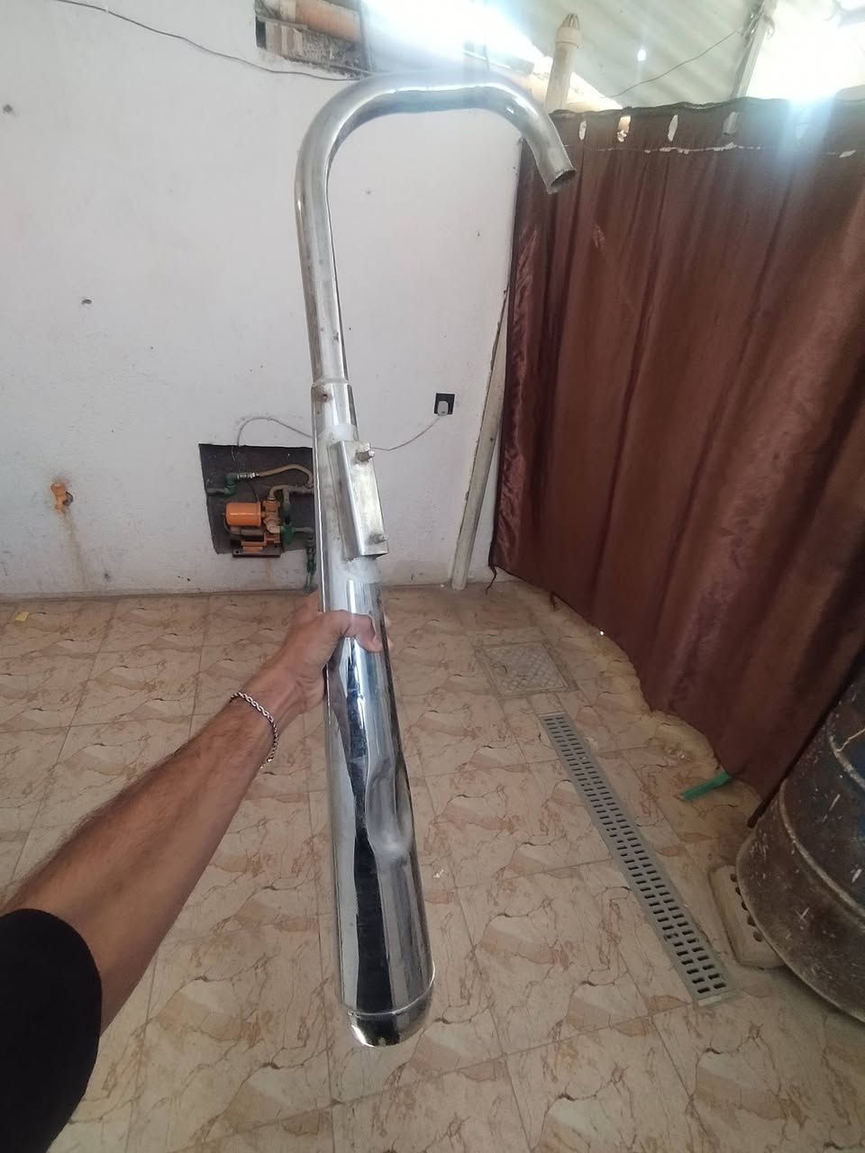 سلام عليكم للبيع صالنصه كاتم جديده كلش سعره 10 وراصطه نضيفه سعره 25 وبيه مجال كربلاء الإطارات شارع 20 رقمي ***********
