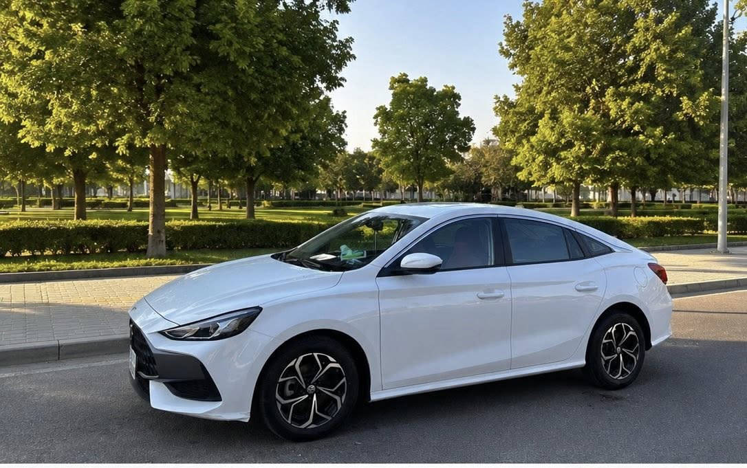 ام جي  MG GT  🚗 ✳️الــســعـر. 110  ورقه و الوكاله مجانيه على البايع
♦️سنة الصنع2024

♦️اللون : ابيض    

♦️عداد المسافة 41الف كيلو 

♦️عدد الاسطوانات : اربعه سلندر 

♦️رقم السياره : اربيل شرط وكاله شرط تحويل 

🟥مواصفات السياره

      شاشه كبير تدعم كار بلي  

     كامره  اشاير بلمري  تحكم ستيرن جهتين     

✳️تبريد ثلج الحمدلله  وبعد بيها هواي مواصفات 

✳️ كير محرك صدر كله على وضع الشركه 

رقم: ***********

     

     العنوان :  البصره

