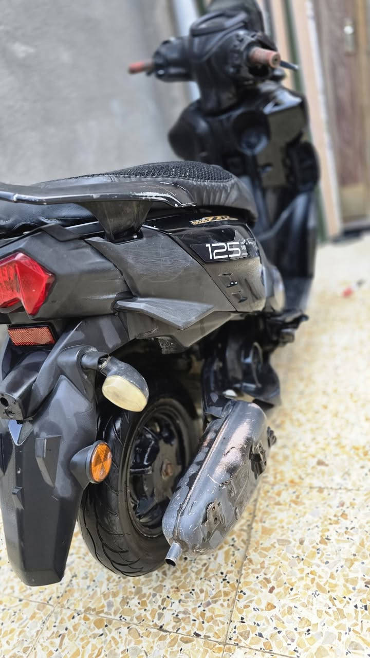 دراجة ZR 21 للبيع مفتوحة و بدون اوراق سعرة ٩٠٠ قفل الشراي يدخل خاص او يتصل على الرقم 
***********
