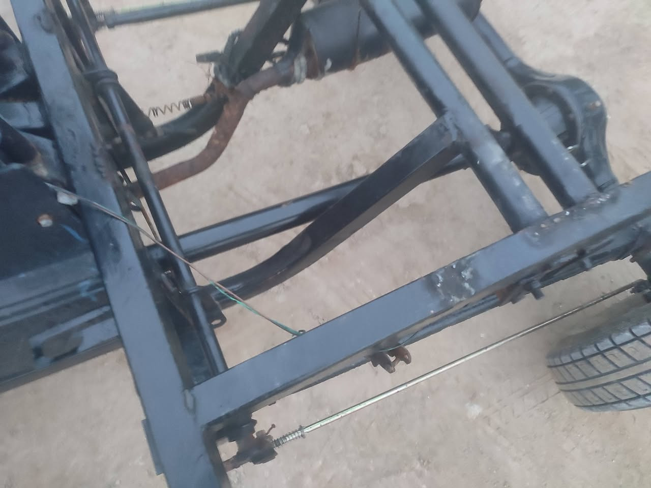 ستوته مديل 2014رقم اسود سنويه عندي راعيه ماواصله ستوته مكينه جديده كير جديد دبلات جديد كاردن جديد اكسن جديد تخم تاير كله جديد وراك كله جديد كابرته وشوته جدد كهربايت شغاله تانكي بنازين جديد ستوته تعمير جديد وياله جدد كله جديد وبديه موجود بس مال الفين وعشراه لون ازرك السعر مليون وميه *********** مكلف بل نشر
