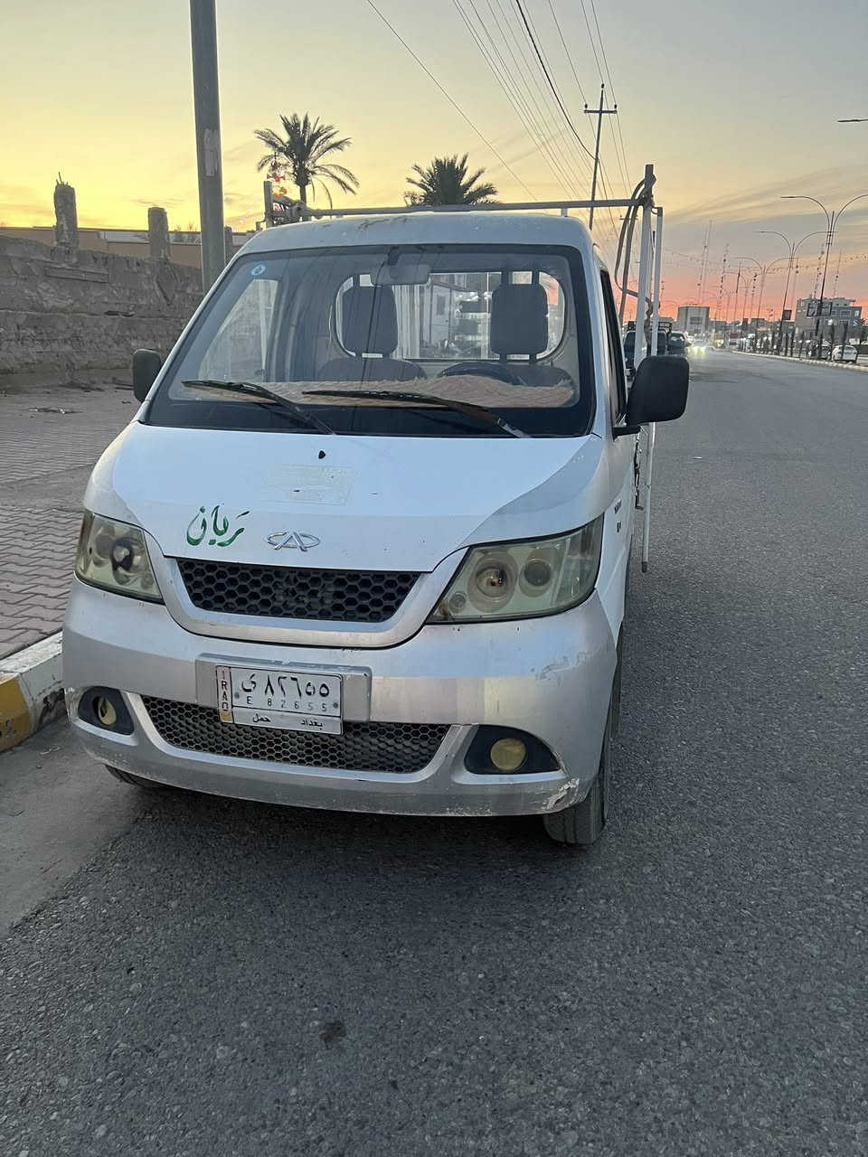 للبيع..
عموشة شيري ٢٠١٣ مسجلة رقم بغداد مشروع وطني وسنويتها لل٢٩وصاحبها من المنطقة وتحويل مباشر محرك وكير مكفول شاصي مابي كسر ولا خياس كهربائياتها كلها شغالة..
سعر / ٣٣ ورقة ومجالها قليل 
للتواصل /***********
