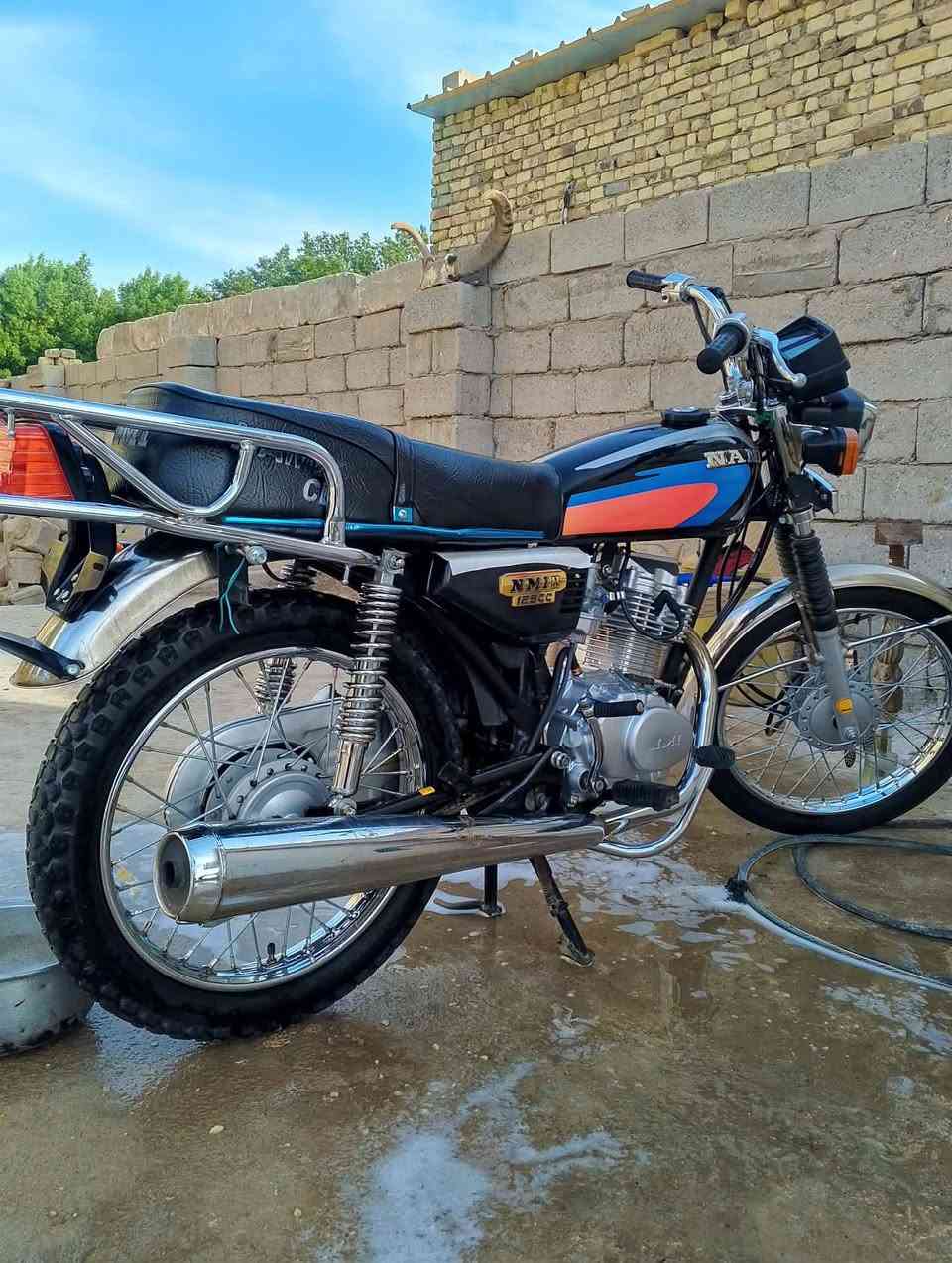 سلام عليكم دراجة شاصي 19تعمير 24السعر 750 ..***********
