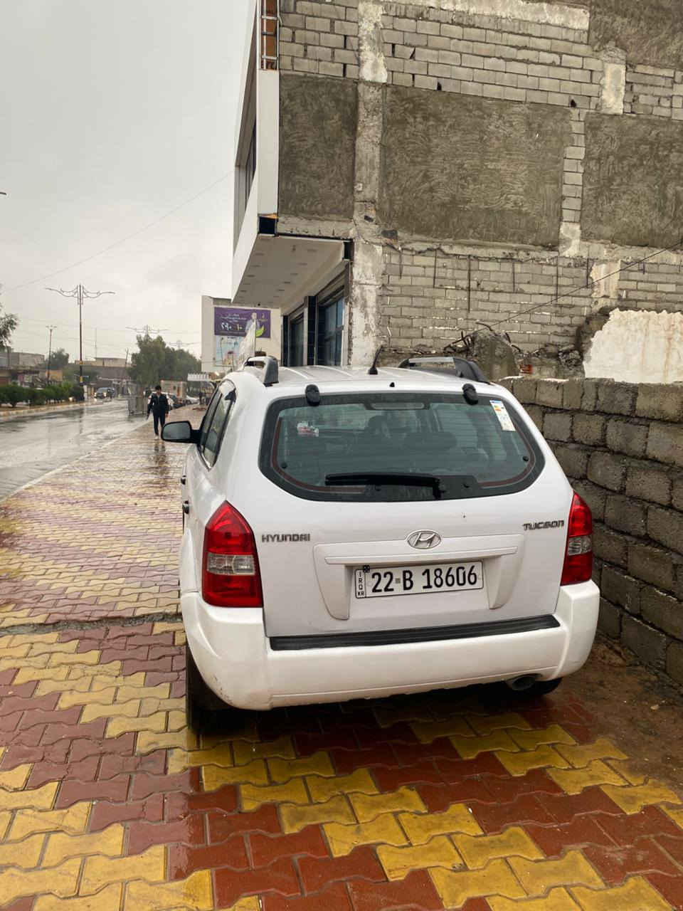 السلام عليكم توسان للبيع 2009 محرك اربعه سلندر سياره جديده  وادامه كامله ترايك وين مايعجبك 
مكان سيارات تلعفر 
الاتصال ***********
