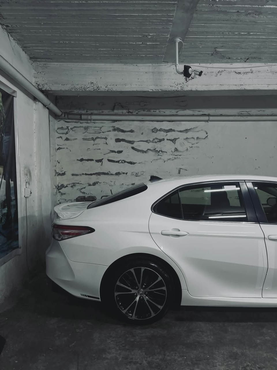 Toyota camrry 2018 
135 معامەلە
مواسەفات LE
5پارچە و بستێکی سبوخە 
کەمەک ناوی گرتوە 
کراوەتە بەسمە 
پشتی کەپسە 
سەیارەکی جوان و بی مەسرەفە 
سەنەوی و رەقەمی نوییە
بە ناوی خۆمانە
ژ.م *********** كويسينجاك, أربيل
