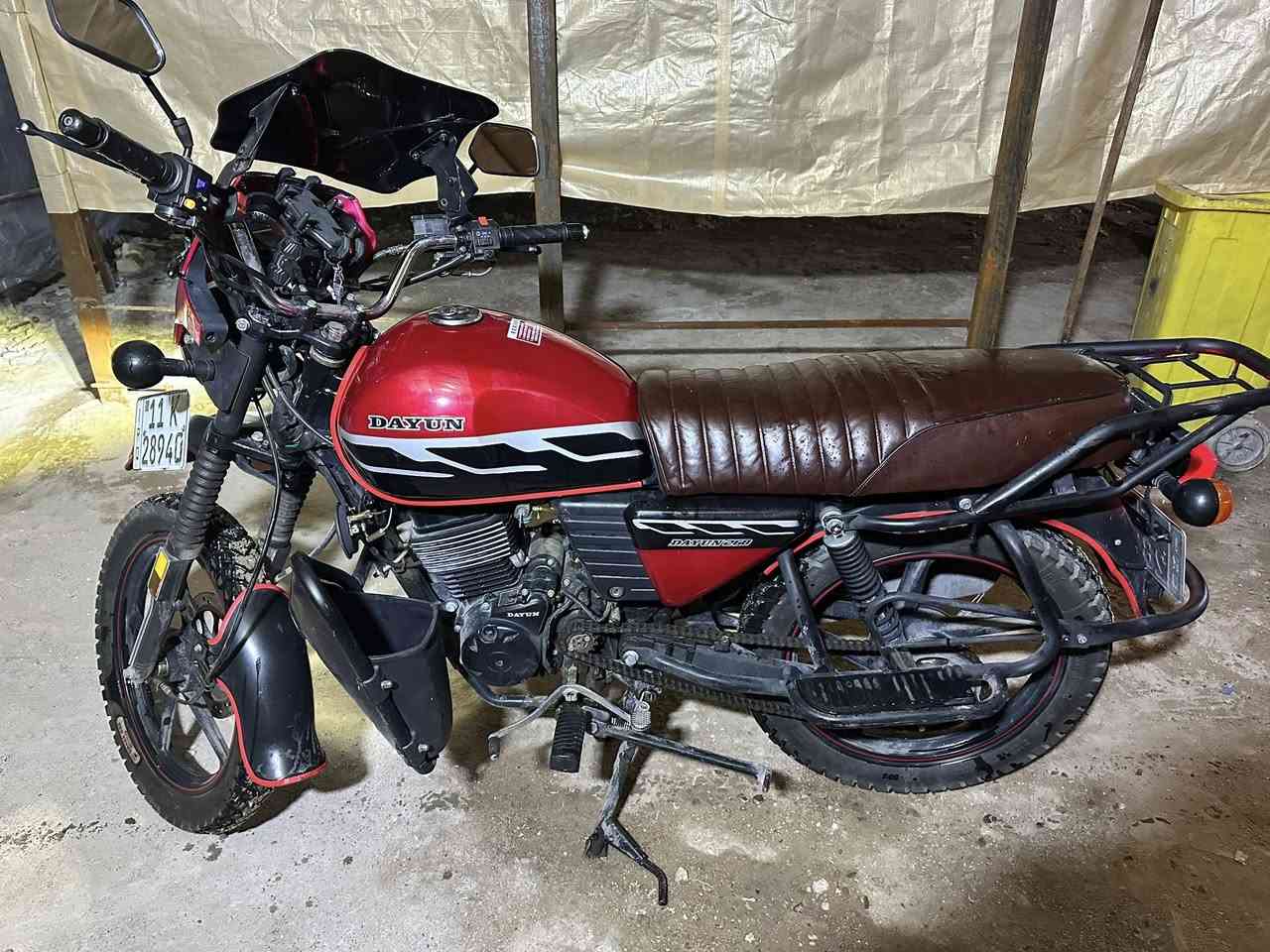 سعر 2100 و بيها مجال قليل كفالة عامة سنوية بسمي عنواني حي الجهاد مكينة ناعمة ماشية 15 الف فقط خيط تبخير قليل من تكبس بيها و هية واكفة صينة مال زنجيل موجودة ***********
