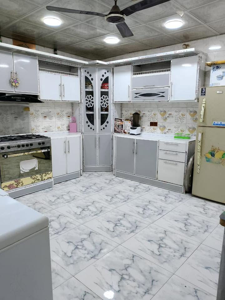 🎖️دار للبيع  (طابو صرف المساحه 270 م )🎗️
(((((مطلوب مبادرة 70 مليون 💵)))))

📍الموقع شارع 80 نجف مقابيل العاب ارض  بابل (العاب المهندسين )

1-اربع غرف نوم / صاله /مطبخ / هول / غرفة جلوس               
         3 مجمعات صحيه فوك وجوه وخارجية 
2-البيت كله ورق جدران وديكور وترتيب نفس الصور واحلى 
3- يبعد عن الشارع العام ٤٠٠ م تقريباً 
4- خدمات ومجاري كامله باقي بس التبليط 
 
☎️للاستفسار (***********) بي واتساب ‬.
