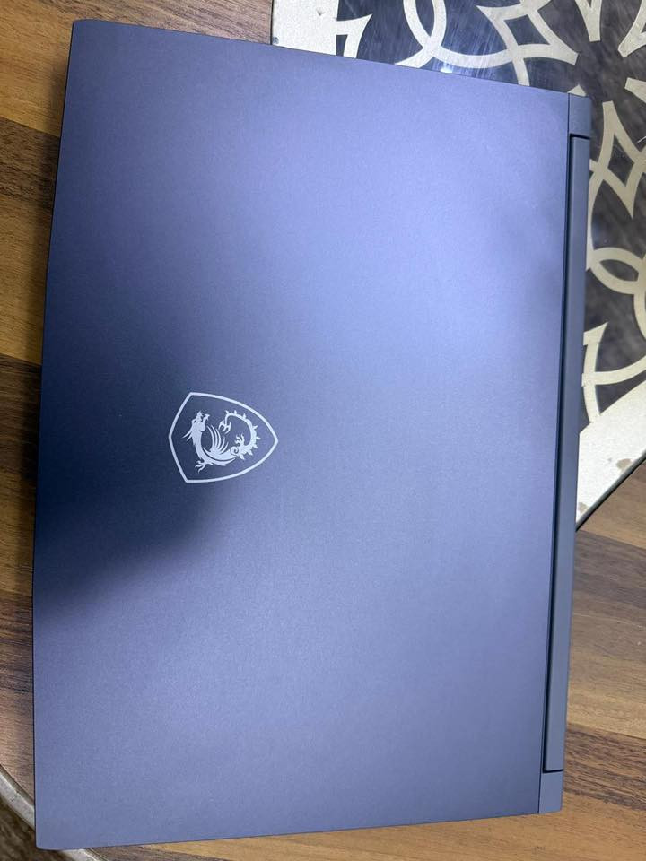 لابتوب msi للبيع استعمال بسيطة الموصفات مرفقة بالكارتون السعر 950 الف.
اتصل على ***********
