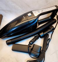 مكنسة سيارة