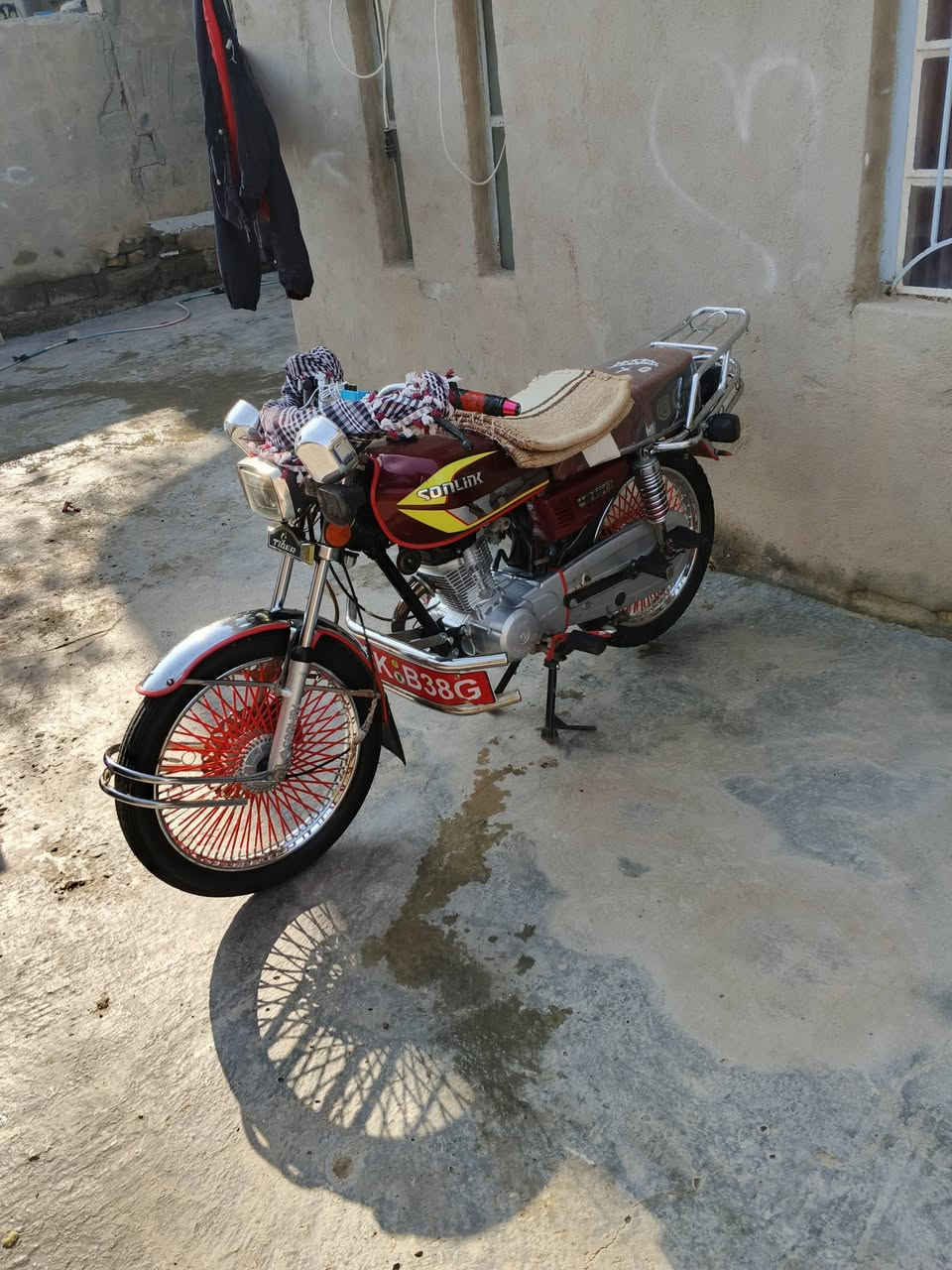 السلام عليكم تايكر كفاله عامه موديل 2024 للبيع السعر 650 وبي مجال بكان ديالى بعقوبه قاطونا الرازي واي استفسار هذا رقمه انا بالخدمه***********
