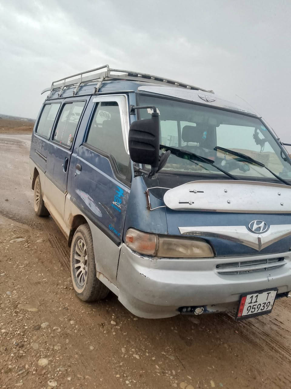 السلام عليكم كيا هوندا موديل 95 سنويه 29 الشرعي بالموصل شرط الوكاله والتحويل السعر 55لمجال ***********
